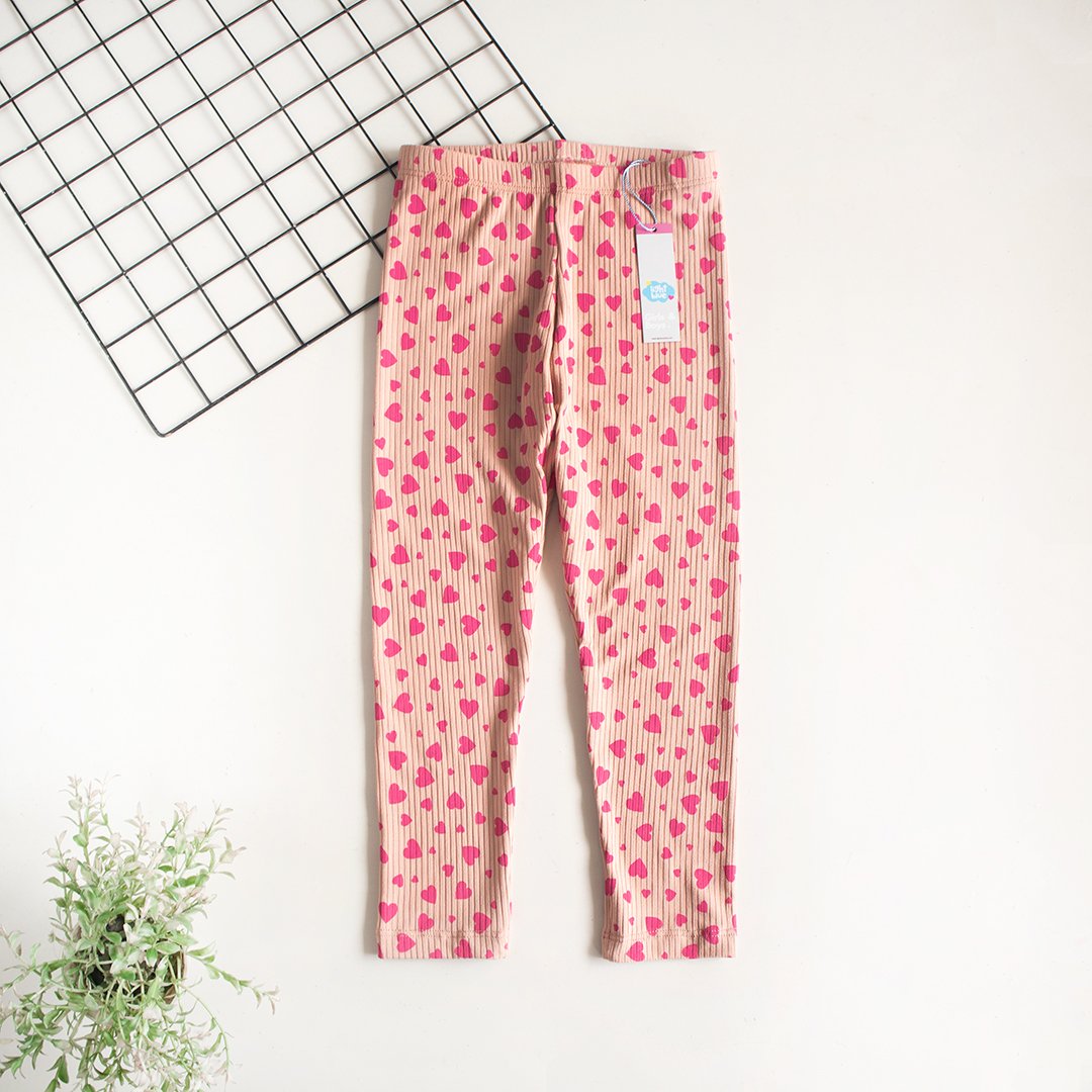 leggins-palo-rosa-corazones